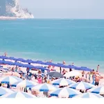 Conero Casa - Di Numana Fronte Mare In Via Litoranea 178 Bis Con Parcheggio Esclusivo Appartement *