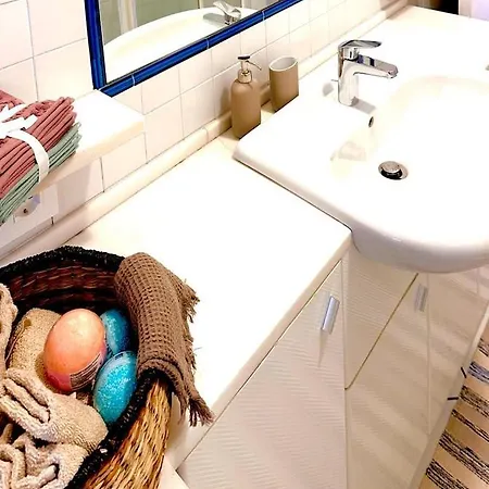 Апартаменты Conero Casa - Di Numana Fronte Mare In Via Litoranea 178 Bis Con Parcheggio Esclusivo