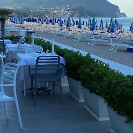 Conero Casa - Di Numana Fronte Mare In Via Litoranea 178 Bis Con Parcheggio Esclusivo * Marcelli